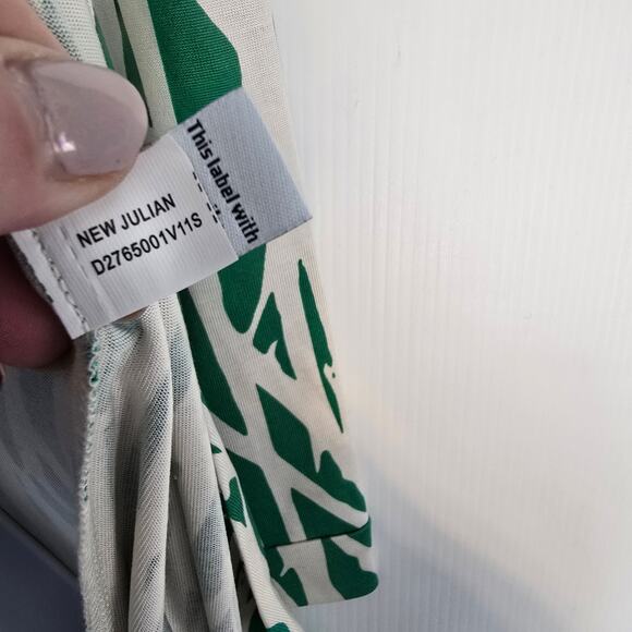 Diane von Furstenberg Julian Wrap Dress Twigs Green White 100% Silk Jersey 12 - Picture 6 of 12